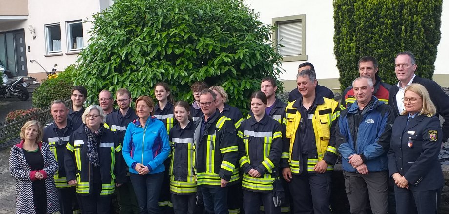 Feuerwehreinsatz während Hochwasser 2024