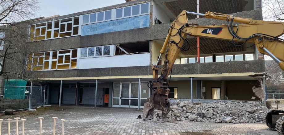Abriss der Grundschule Osburg