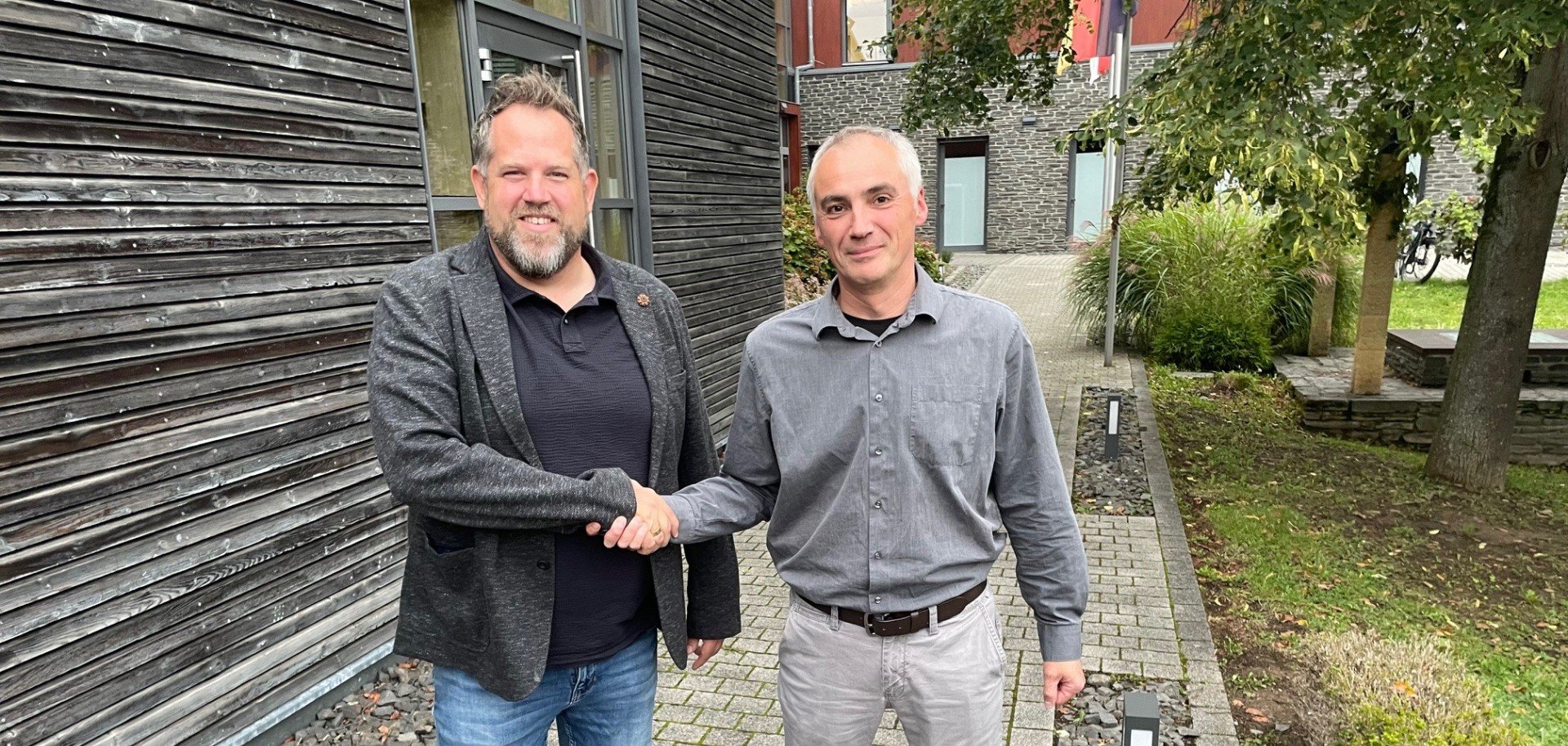 Handschlag bei der Bürgermeisterwahl