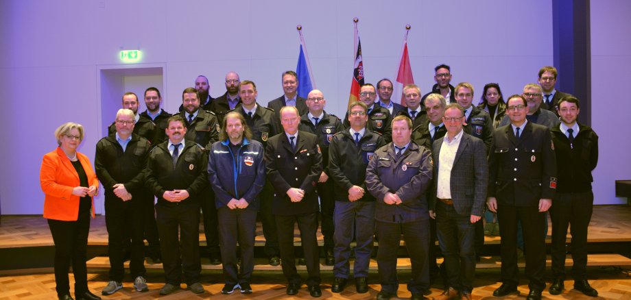 Gruppenfoto von Feuerwehrmitgliedern