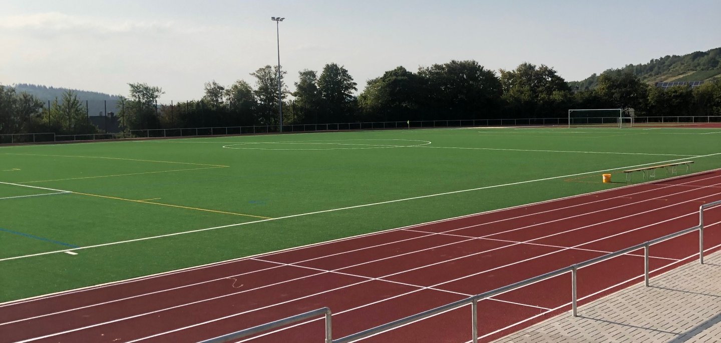 Sportanlage in Waldrach bei Sonnenschein